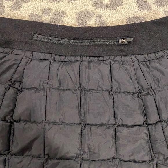 LN The North Face Puffer Mini Skirt Sz S - Picture 5 of 6